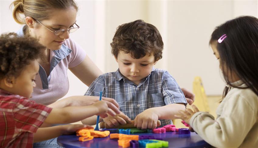 L'evoluzione dei bambini: da zero a tre anni L'evoluzione dei bambini: da zero a tre anni